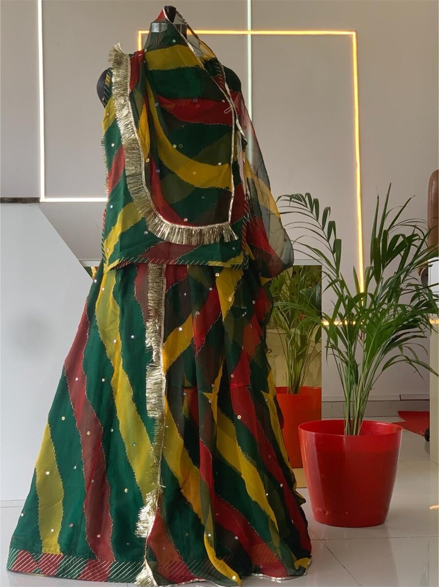 Rang Leher Poshak