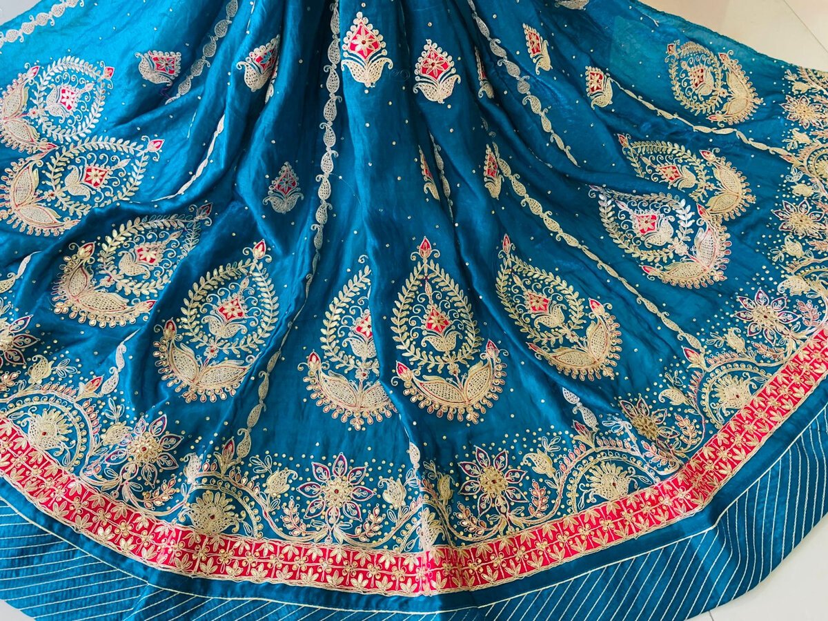 Gajmoti Poshak
