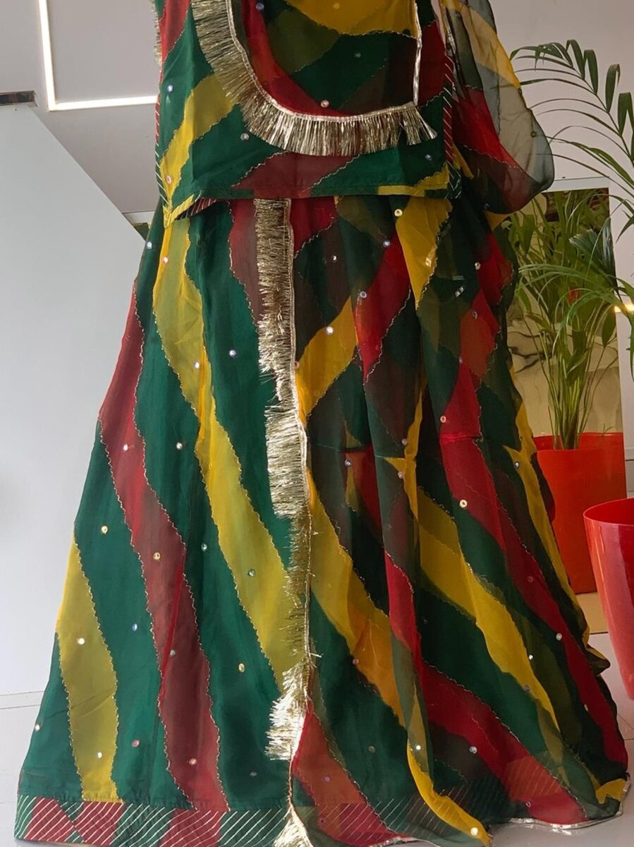 Rang Leher Poshak