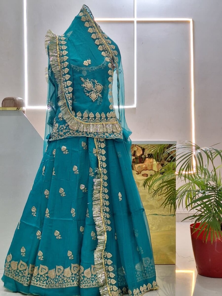 Gajanan Poshak
